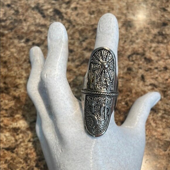 Intricate‎ Silver tone women Statement Ring size 6 - Picture 1 of 7
